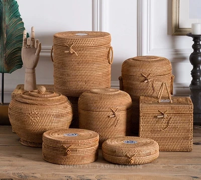 

Handmade Imported Vietnamese Autumn Rattan Tea Leaves Seven Cakes Pu'er Container Box Breathable Wooden Storage Tank