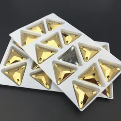 Oro Ematite di Colore 22 millimetri 12pcs Grande Triangolo Cuce sul Rhinestone Del FlatBack di Cristallo di Vetro Cuce Sulla Pietra Per La Cerimonia Nuziale vestito Abbigliamento