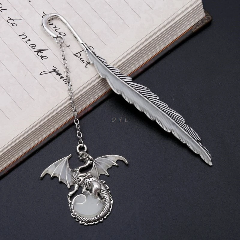 2019 Newest Glow In The Dark Luminous Book Marker Creative Feather Dragon Bookmark Label School Office Stationery