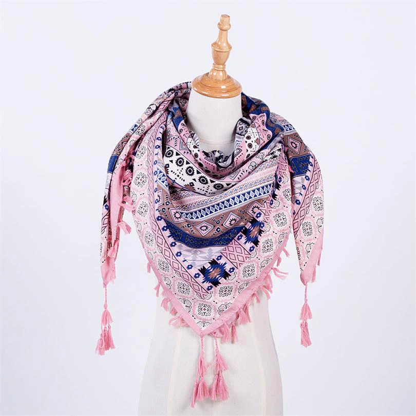 2019 Brand new Women bandana fashion scarf square scarves printed warm winter autumn scarf Female Geometric Tassel echarpe