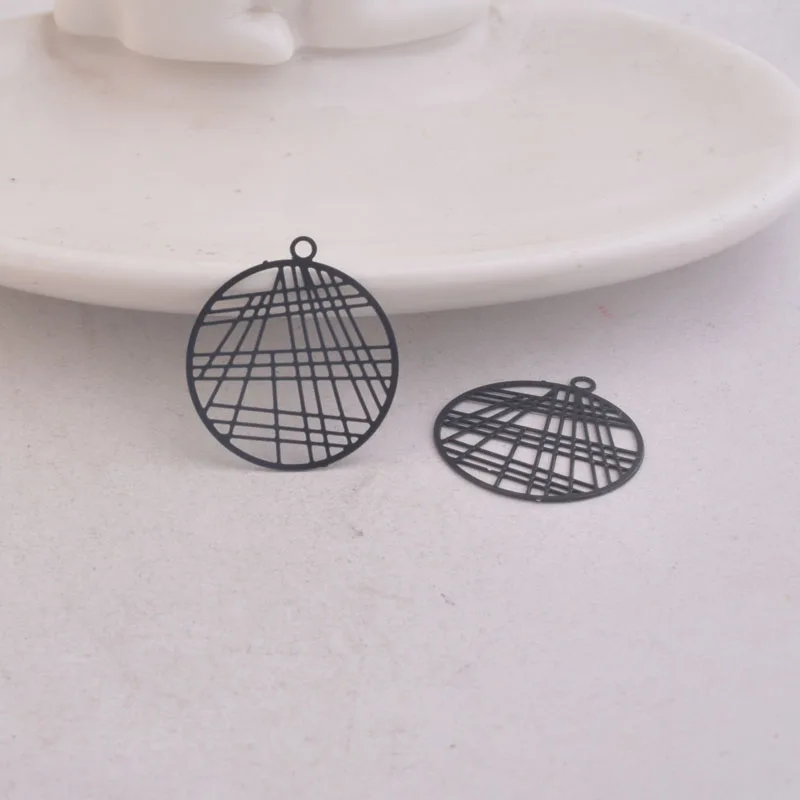 50 Stück AC7406 20*22mm Bemalte Runde Anhänger in Grün-Korallenfarbe für DIY-Ohrringe – Detail 6