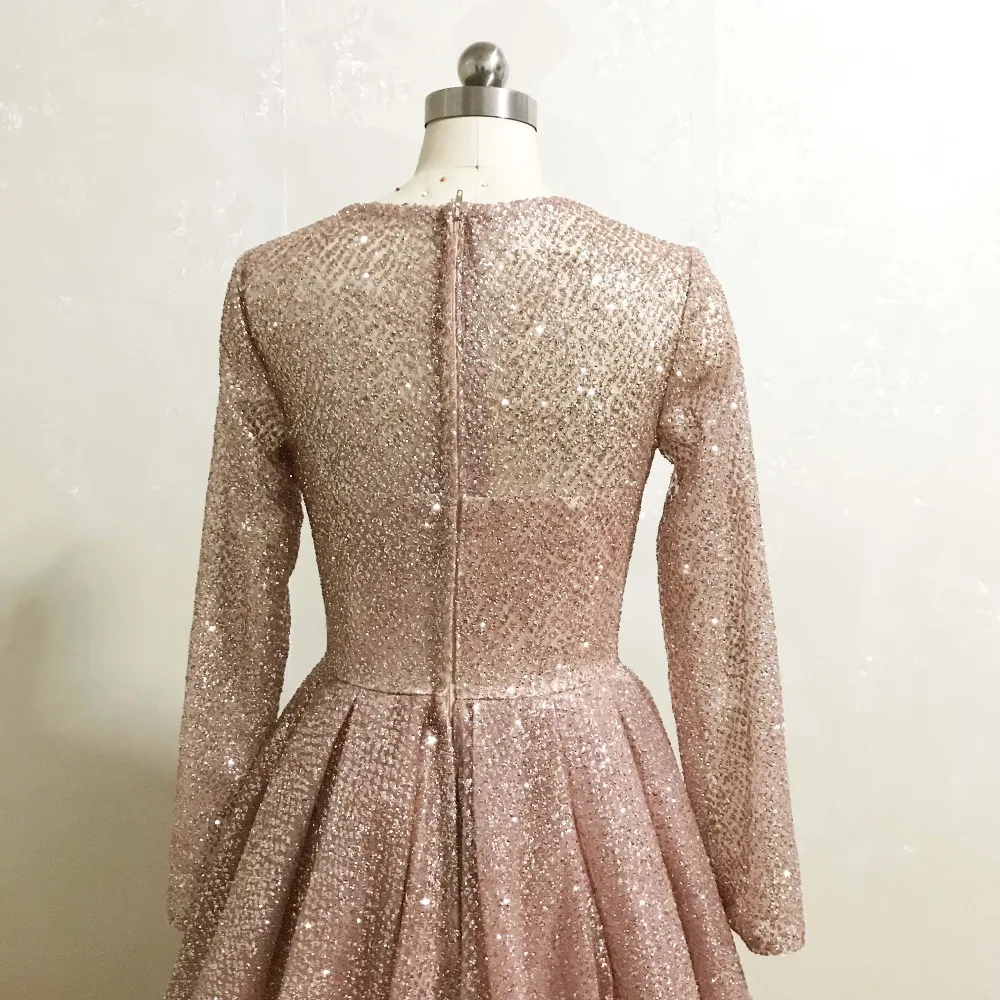 Vestido de graduación plisado de manga larga con cuello en V, tela brillante, oro rosa, más vendido