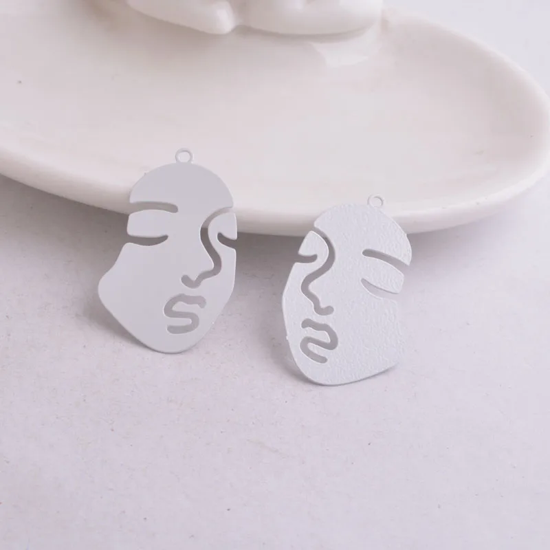 50 Stück AB5101 20mm*29mm Gesichtsmasken-Anhänger Gesichtsform-Artikel Anhänger DIY Ohrringe Schmuck – Detail 8