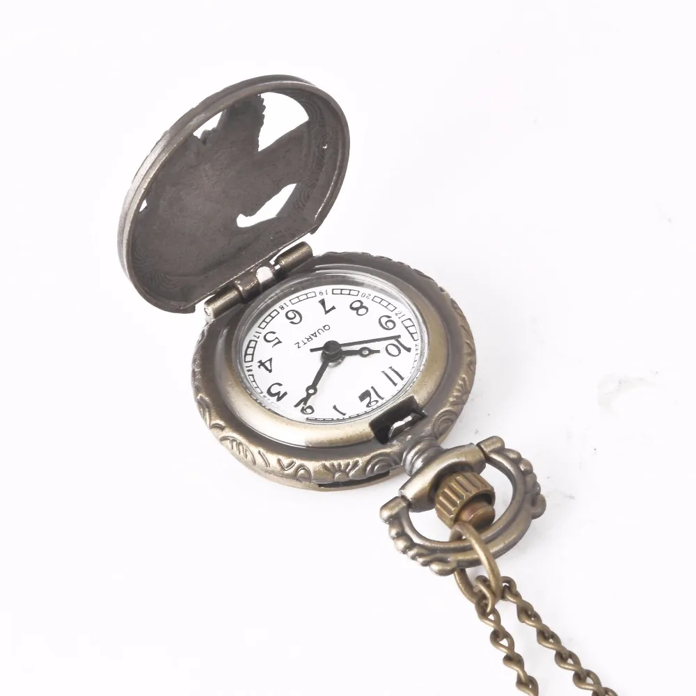 Eagle Wings Casual Quartz Retro Innovative Design Pocket Watch Personalized Hollow MapleLeaf Pocket Watch