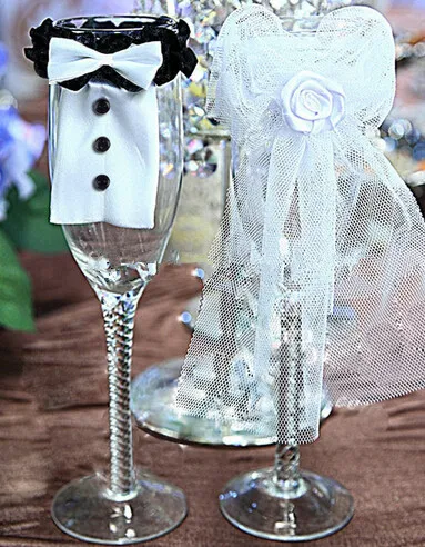 

Fashion Hot Wedding Decoration New Year Christmas Wedding Party Decoration A Couple of Bridegroom Bride Type Wineglass Cover