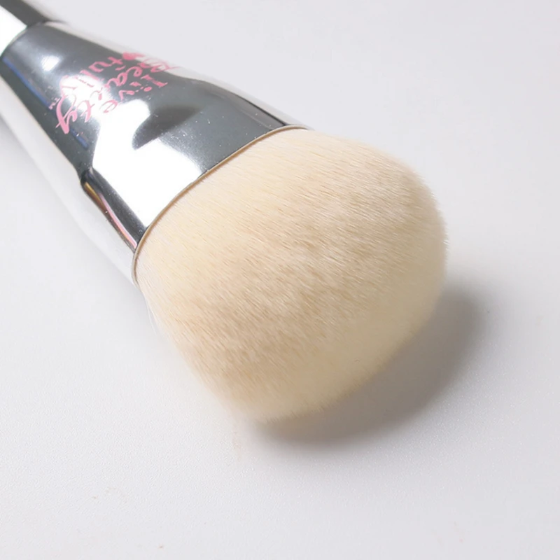 Professional IT Cosmetic Foundation Brush Silver Chromed Round Head Liquid Foundation BB Cream Bronzer Makeup Brush