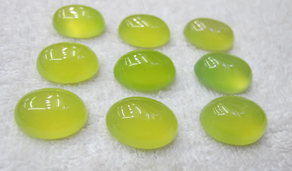 

Beauty Bright Green Carnelian Agate 18x25mm Oval Cabochon Bead Natural Gem Stone Jewelry Ring Face 10pcs/lot