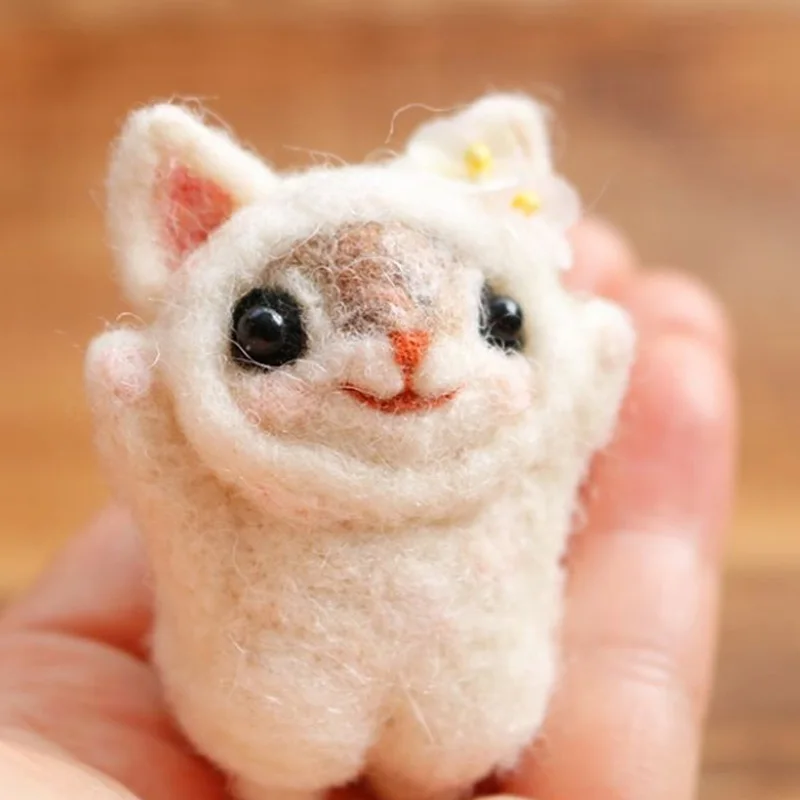 Non-Finished Kit Creative Popular Cute Pets Mouse Rabbit Squirrel Wool Felting Toy Doll Wool Felt Poked Kitting DIY Package Gift