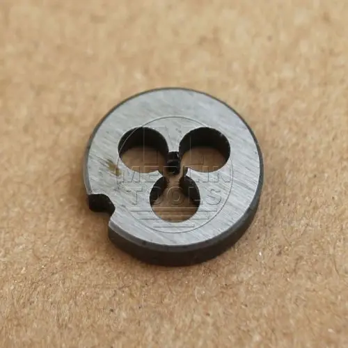 M1 x 0.25 متري اليد اليمنى يموت