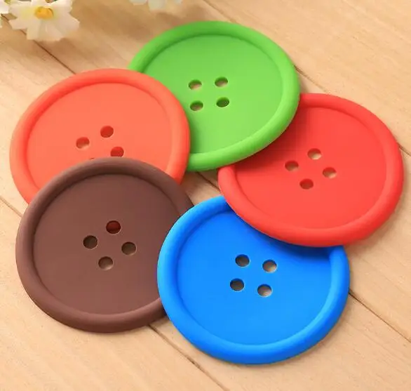 

60 pcs Cartoon Cup Mat Sweet Cup Insulating Pad Coaster Fashion Colourful Button Design