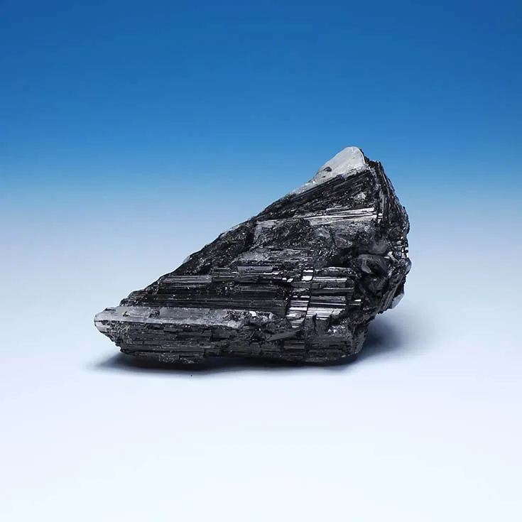 Electric specimen of natural quartz symbiotic black tourmaline crystal tourmaline stone mineral water purification