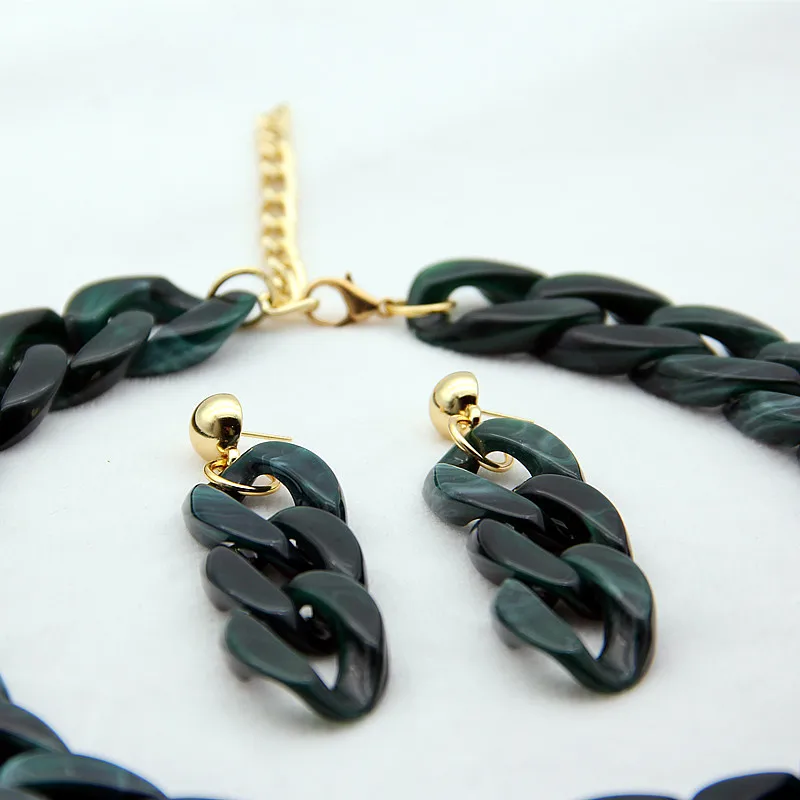 Acrylic Long Chain Necklace Bohemian Chunky Plastic Choker Collar Necklace Pendant For Women Bijoux Fashion Jewelry Accessories