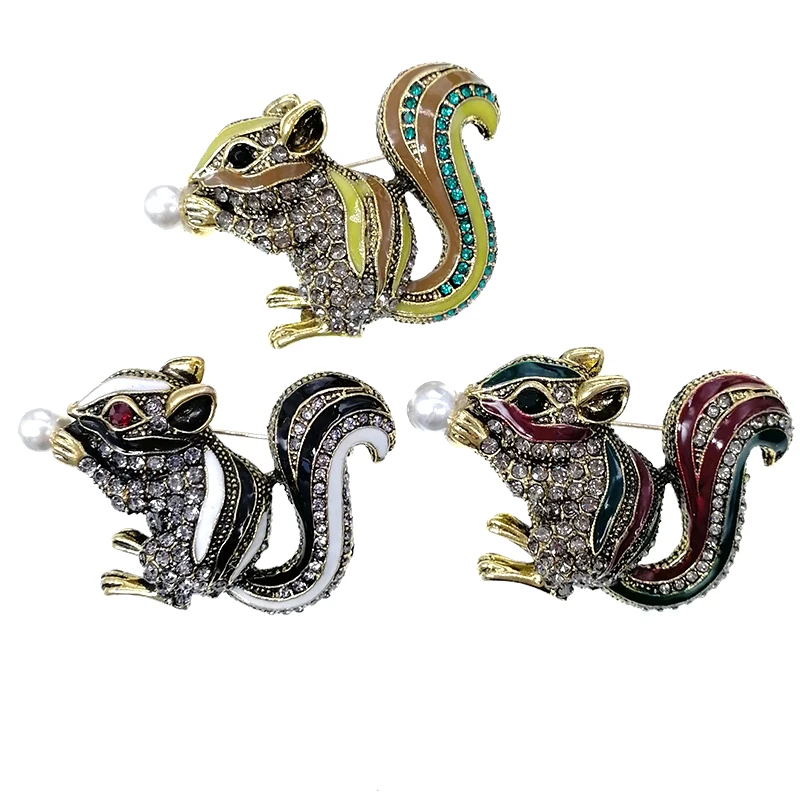 

20pcs/pcs New Fashion Eneamel Rhinestone Animal Squirrel Brooches Pins Pearl vivid autumn Squireel Brooch