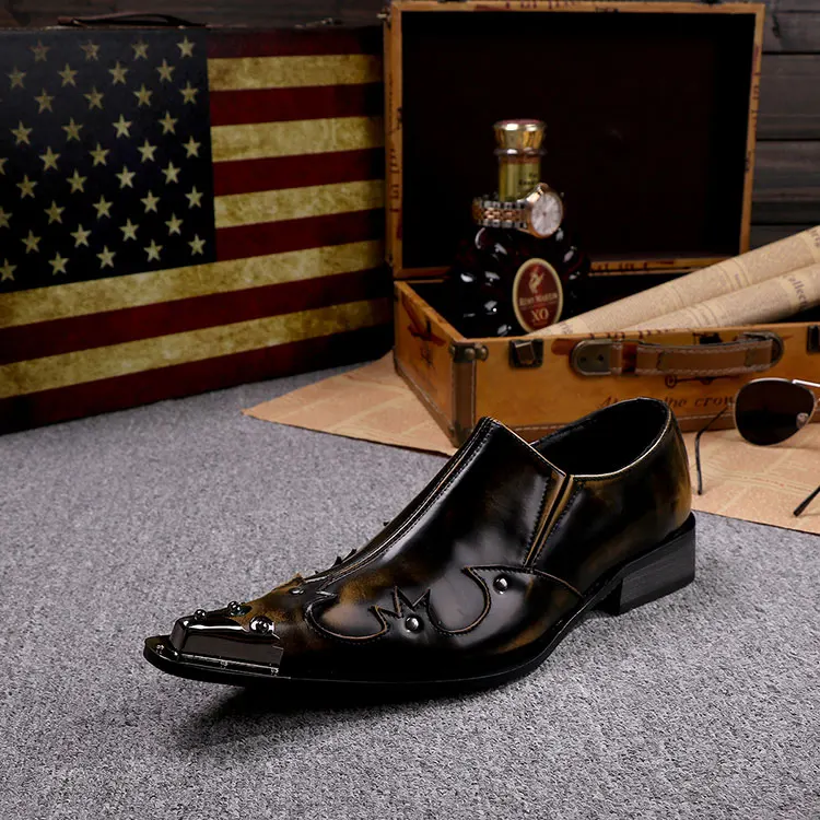 Mens patent leather black shoes spiked loafers steel pointy toe metal tip flats male business office formal oxford shoes men
