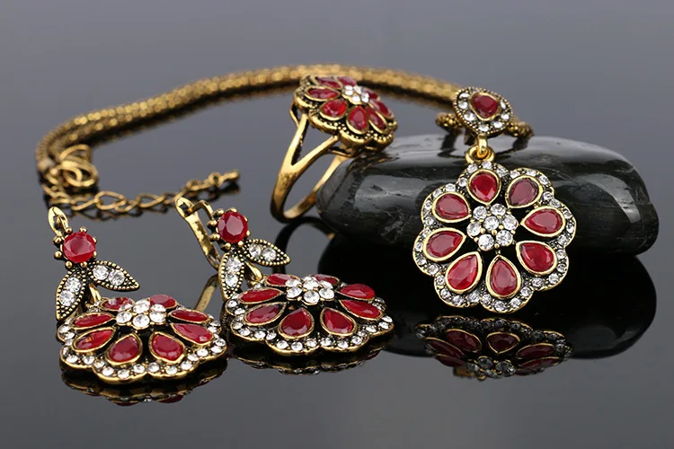 New Luxury 3PCS Fashion Gold-Color Vintage Red Petal Type Nigerian Wedding African Beads Jewelry Sets For Women