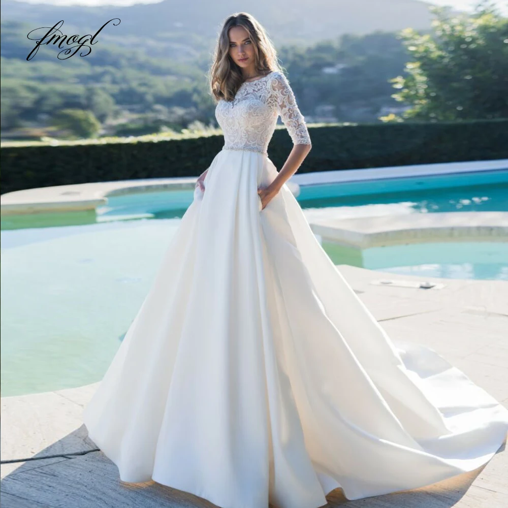 

Fmogl Half Sleeve Scoop Neck Satin A Line Wedding Dresses Luxury Appliques Beaded Sashes Court Train Vintage Bridal Gowns