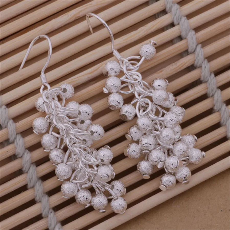 E07 new Valentine gift  silver color  accessories  high-end fashion women  earrings classic style