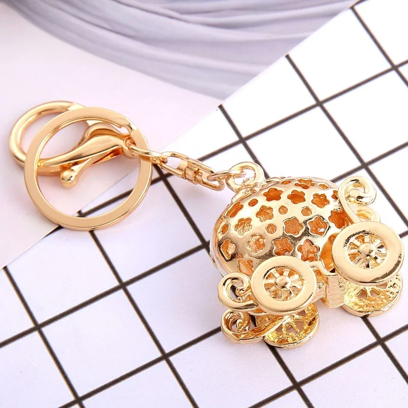 2024 Full Rhinestone Crystal Pumpkin Keychains Car Keyrings Women's Bags Decoration Keychain Gifts Holiday Jewelry