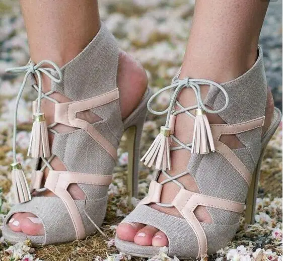 

Top Summer New Brand Women Patchwork Cuts Out Gladiator Cross Lace Up Peep Toe 100 mm High Heels Party Thin Heels Sandals Shoes