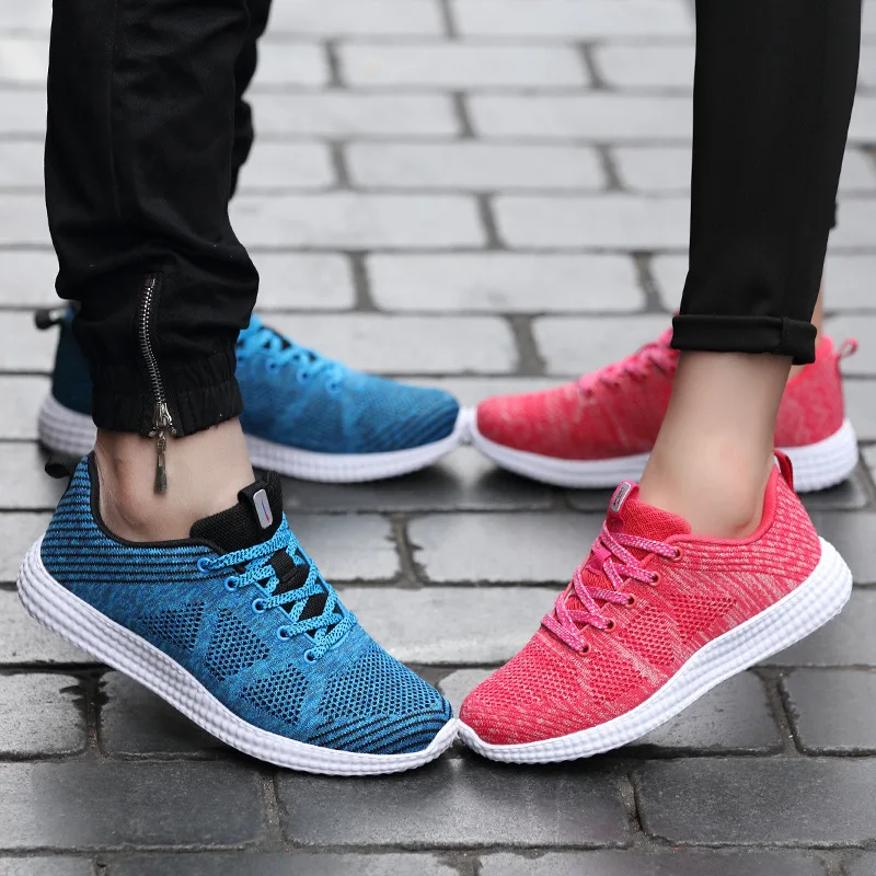 On Foot Travel Shoes Lovers Flying Shoes Man Comfortable Sports Shoes Popular Running Shoes Lace Up Students Sneaker Women