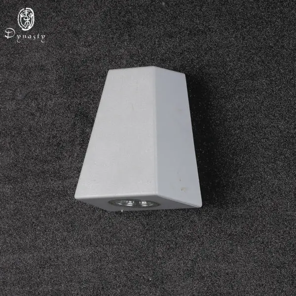 

Dynasty Modern Wall Lights Outdoor Aluminum Wall Lamp IP65 Water Proof Sconce Lighting AC85-265V Courtyard Garden Villas Hotel