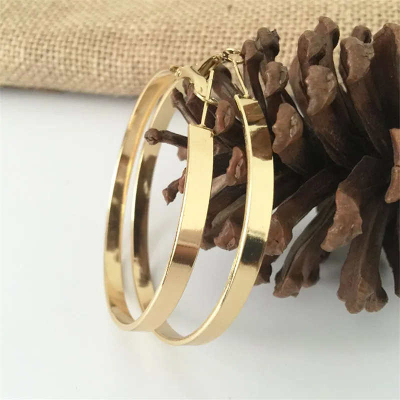 Hoop Earring for Women Star Wide Simple Big Circle Gold Black Silver Plating Wholesale Exaggeration Personality Temperament Girl