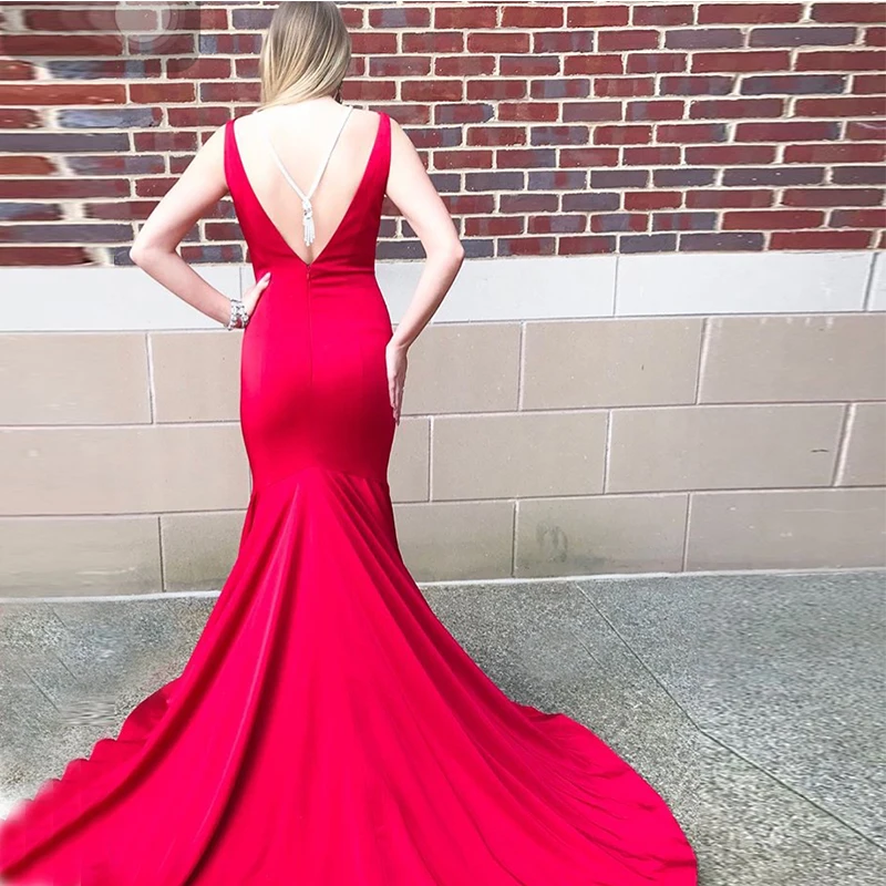 Elegante V-hals Mermaid Avondjurk Mouwloos Satijn Backless Lange Prom Dresses Sweep Trein Nieuwe Vrouwen Formele Avond Party Gown