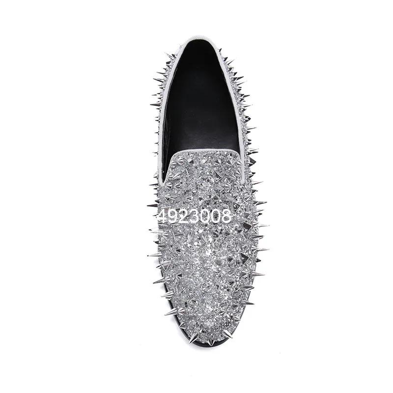 Bling Bling Silver Blue Spike Shoes Men Rivets Silp On Party Shoes Leather Wide Shoes Fashion Designer New Mens Large Size Shoes