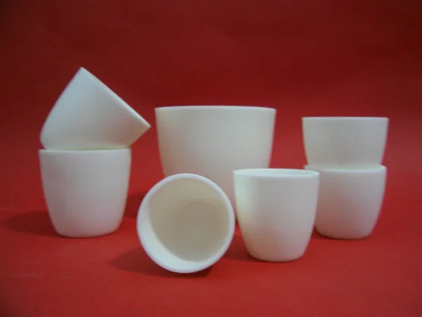 

dia45x39mm 30ml arc-shaped 99% pure alumina corundum crucible / Al2O3 ceramic crucible / Sintered crucible