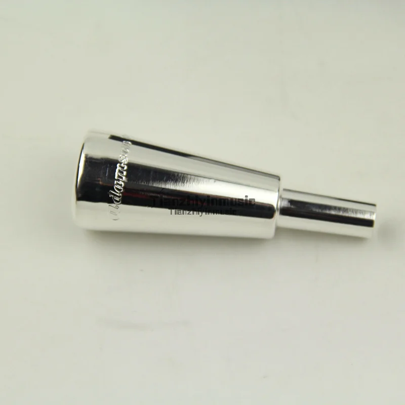 1PCS    Trumpet Mouthpiece   D2H   key Bb