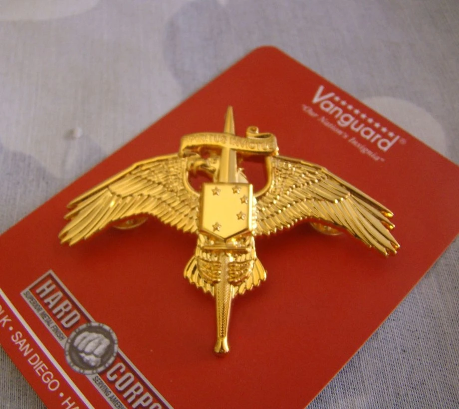 

US Usmc Marsoc Wings Badge Pin Marine Raider Insignia Spiritus Invictus GOLD