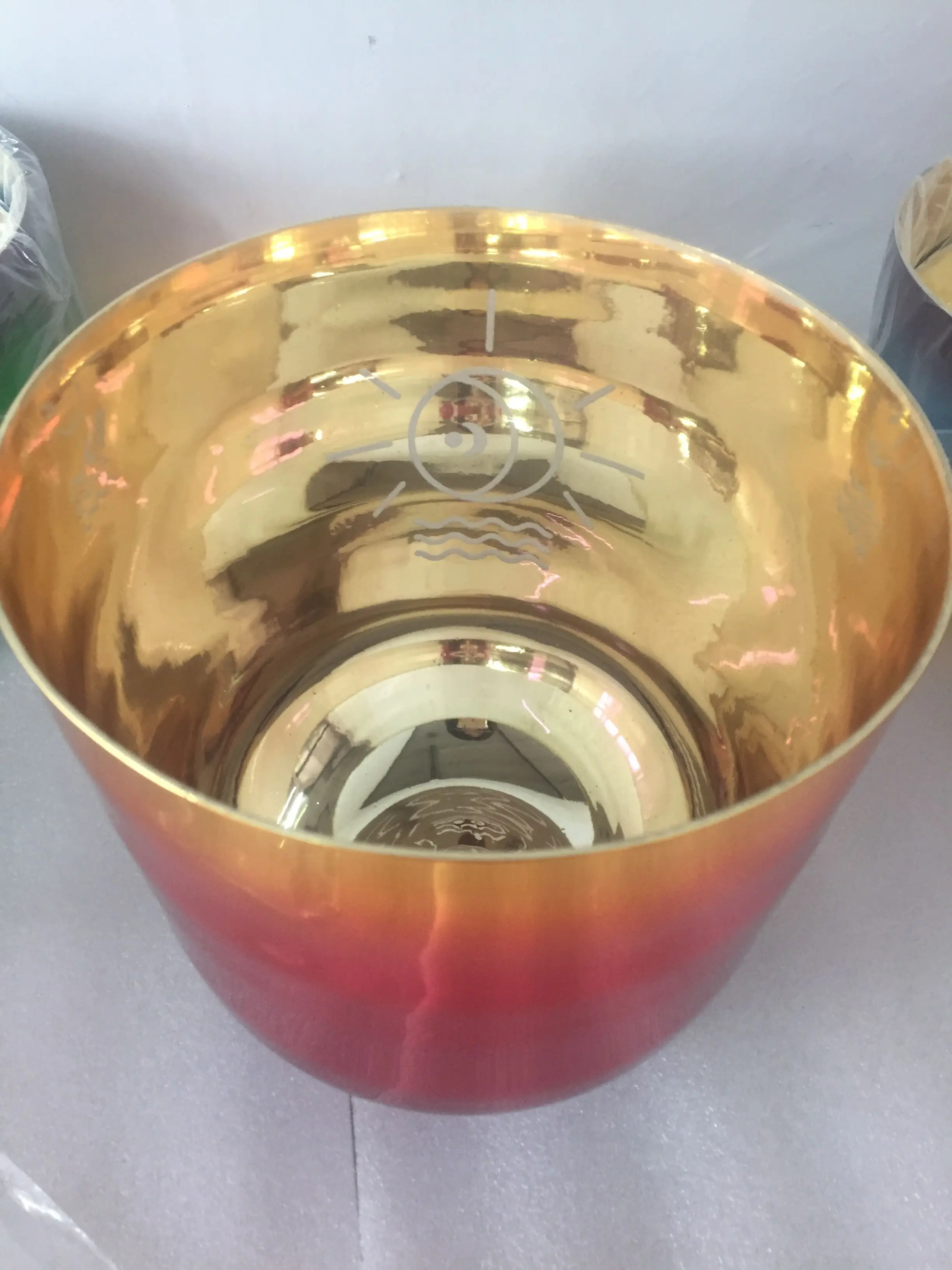Alchemy titanium Multi color quartz singing bowl  perfect pitch 3th octave C note Root chakra for sound healing view 2