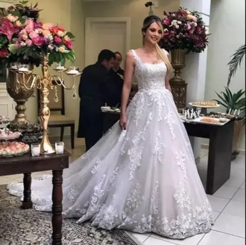 Vestido De Novia فاخر الدانتيل ألف خط فستان الزفاف مثير السباغيتي الأشرطة المحكمة قطار فستان زفاف ثوب زفاف رداء دي Mariage