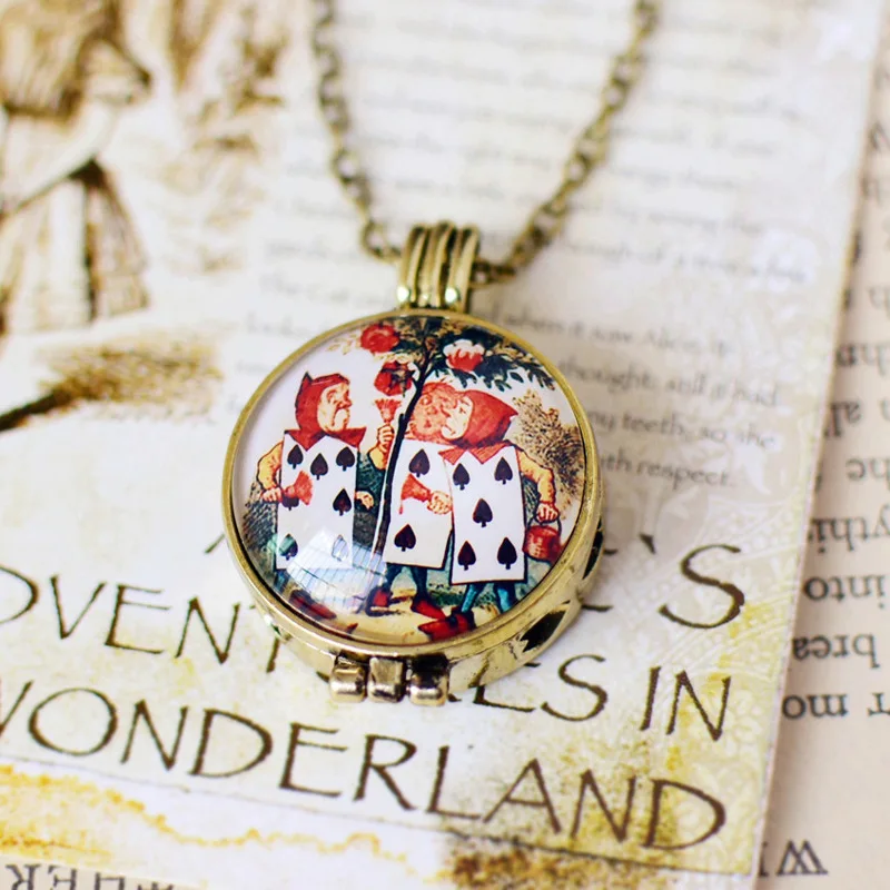 Vintage Bronze Pendant Perfume Necklace Alice In Wonderland Poker Soldier Essential Oil Diffuser Necklace For Kids Girls Gifts