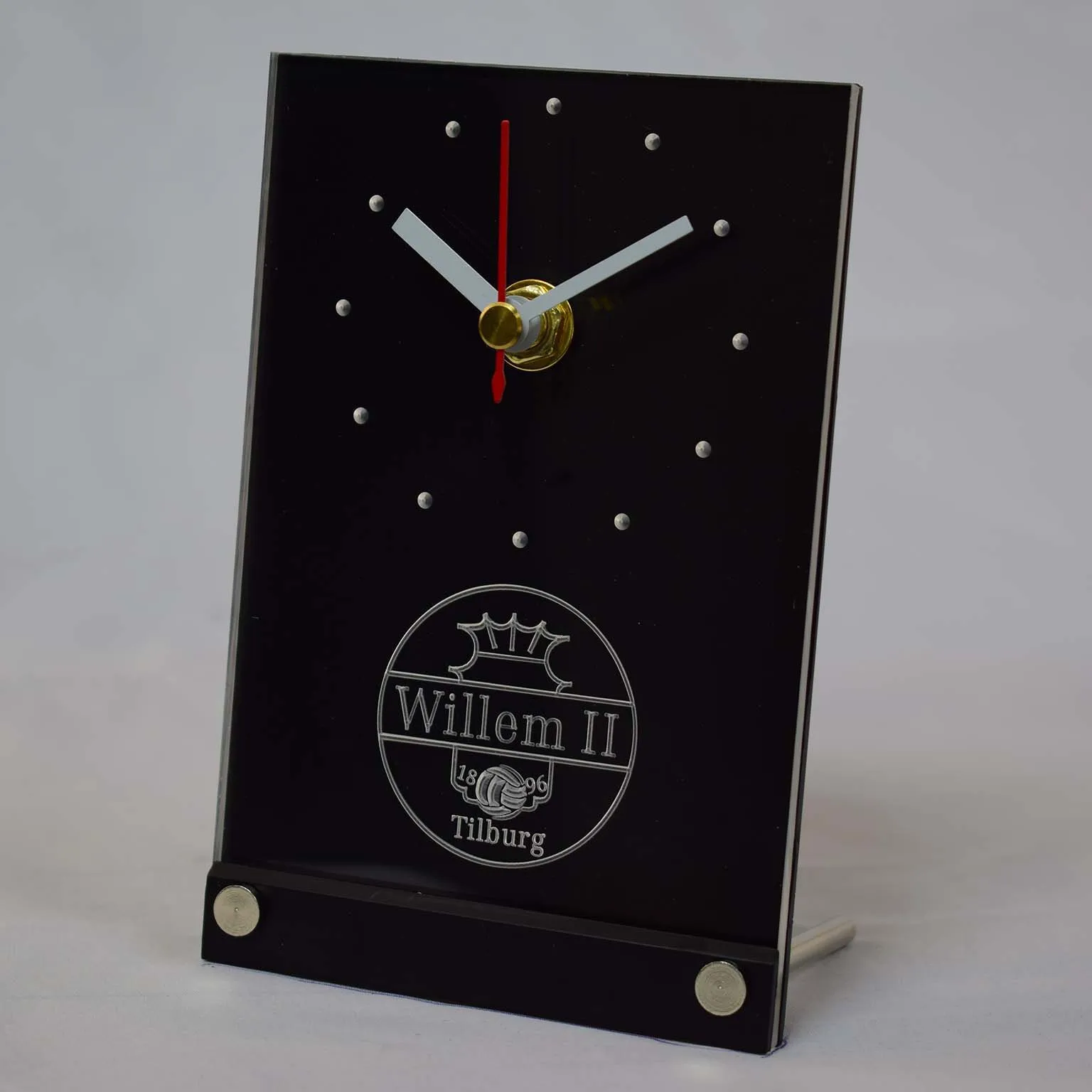 tnc1021 Willem II Tilburg Eredivisie Football 3D LED Table Desk Clock