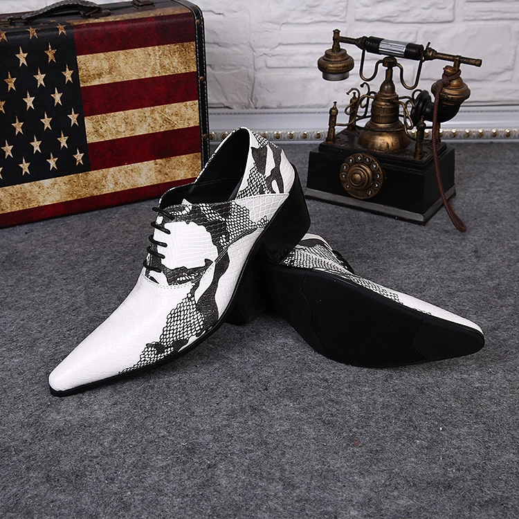 Choudory New Arrival Men Patent Leather rivets Shoes Slip On Metal Toe Pointy Gold Dress Shoes Luxury Wedding Shoes