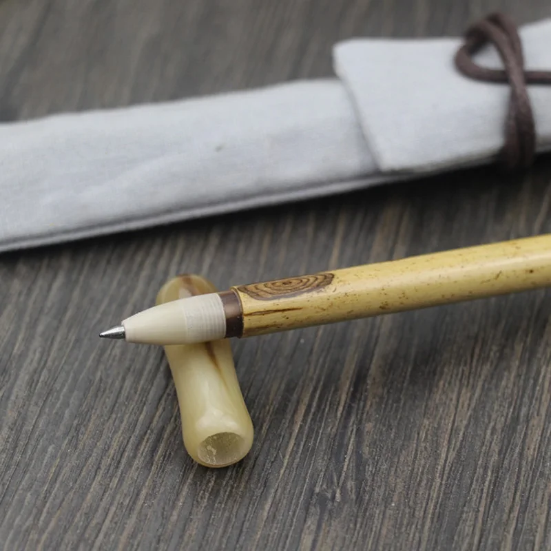 China Traditional Manual Deer Bamboo Signature Pen Pull out Roller Pen with Oxhorn Cap For Business and School  as Luxury Gift