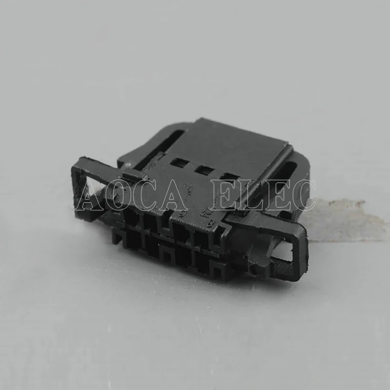 AMP 3B0972724 8P car male connector ECU female wire connector fuse plug connector 929621-1 929623-1 929624-1 191972702