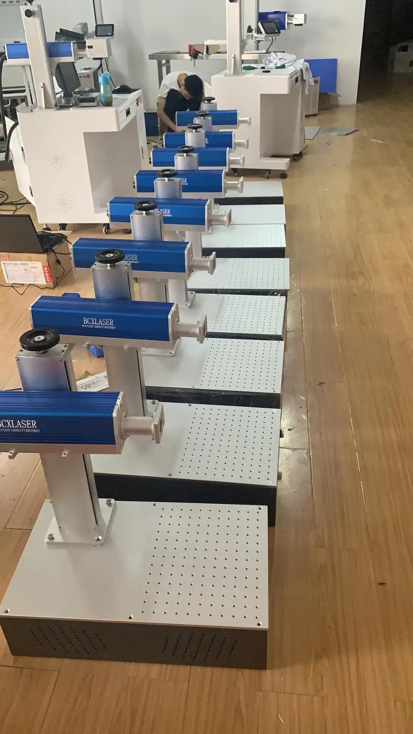 36KGS easy ship mini tipo macchina per marcatura laser a fibra 20W con il miglior prezzo 1850usd