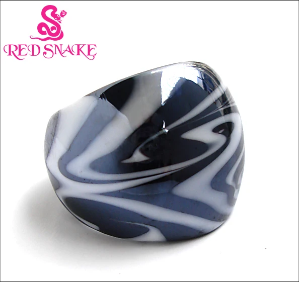 RED SNAKE Fashion Ring Handmade Black and White zebra-striped  Murano Glass Ring