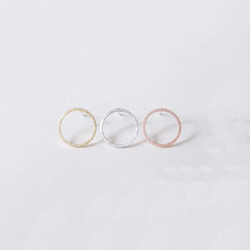 Sasusp Minimalism Hollow Small Round Earrings for Women Vintage Circle Earings Ear Studs For Friend Daughter Sister Gift