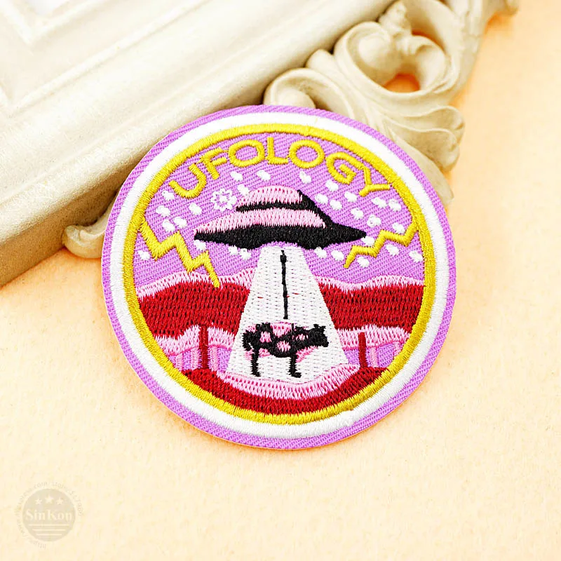 I WANT TO LEAVE ALIEN UFO Badges Iron On Patches Embroidery Cloth Patch Applique Clothes Clothing Sewing Supplies Decorative