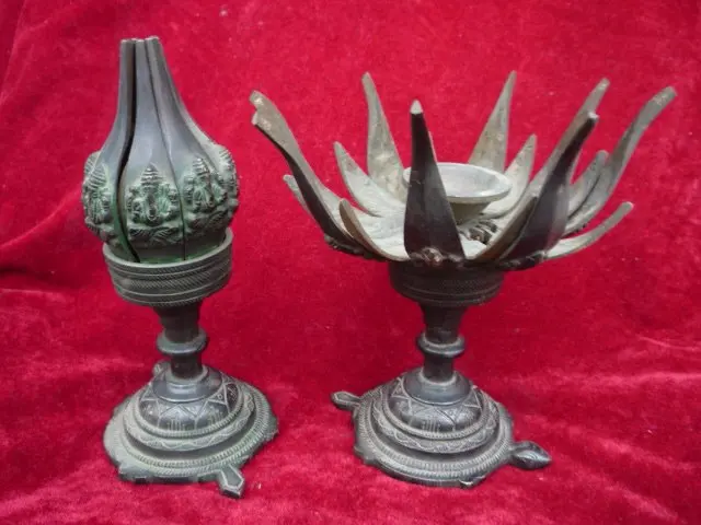 

Collection Qing Dynasty palace bronze Lotus lamp,Decoration,Expand rotation,Free Shipping