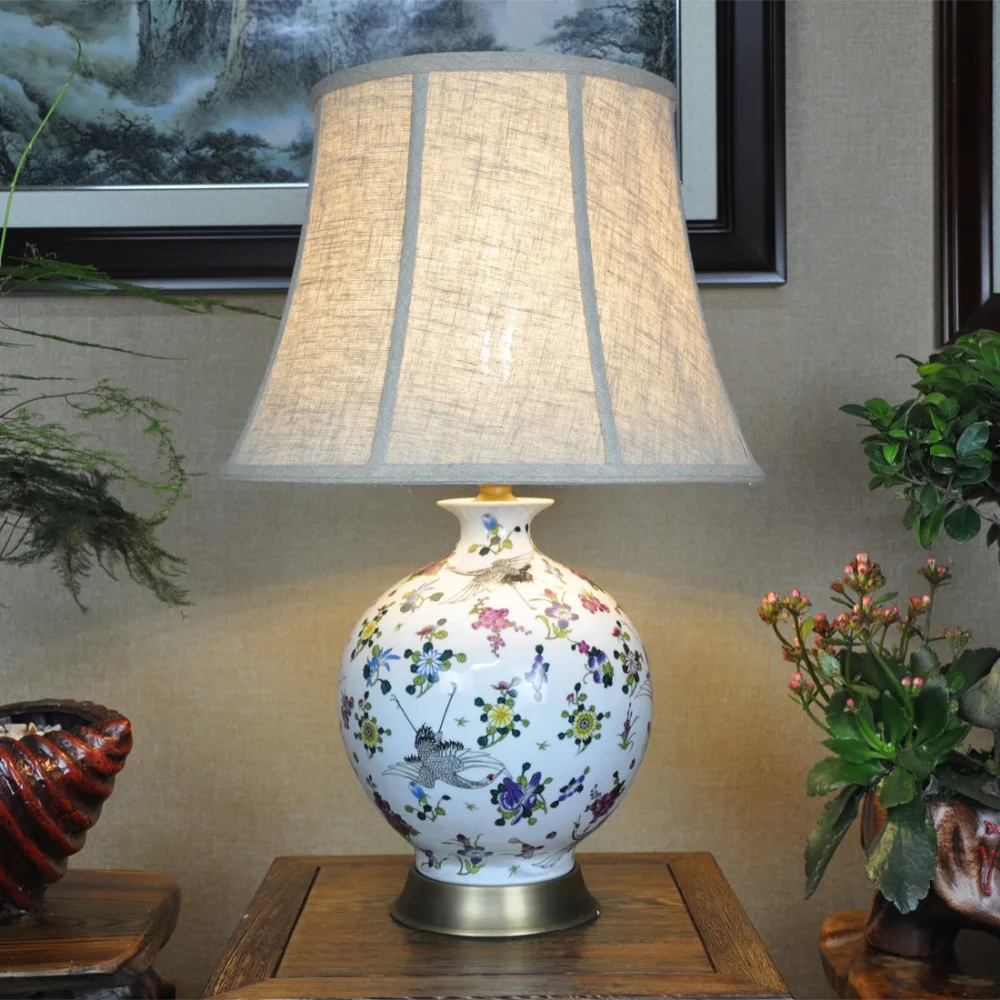 Vintage chinese bedroom living room wedding table lamp Jingdezhen porcelain ceramic table lamp art table lamp manufacturer