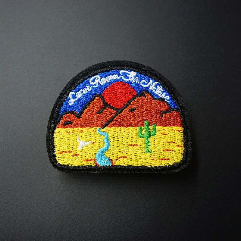 Desert Mountain: 4.8x6.2cm Iron On Patches Sewing Embroidered Applique for Jacket Clothes Stickers Badge DIY Apparel Accessories