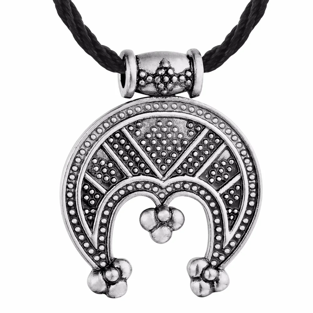 Nostalgia Crescent Slavic Pendant Tricorn Lunula Female Protective Amulet Gothic Jewelry Mens Necklace Chain Women Accessories