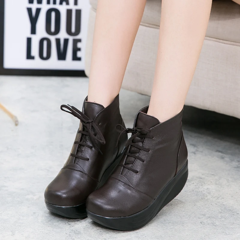 GKTINOO Stivali da neve da donna con plateau Scarpe invernali da donna in vera pelle Stivali in pelliccia con lacci Stivaletti caldi neri Taglie