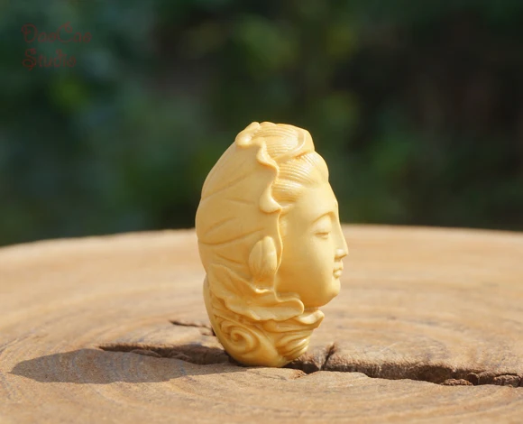 Natural Boxwood Carved Guanyin Bodhisattva Lotus Pendant Tiny Charms Mala Japa Beads Bracelet Jewellry Findings DIY Accessories