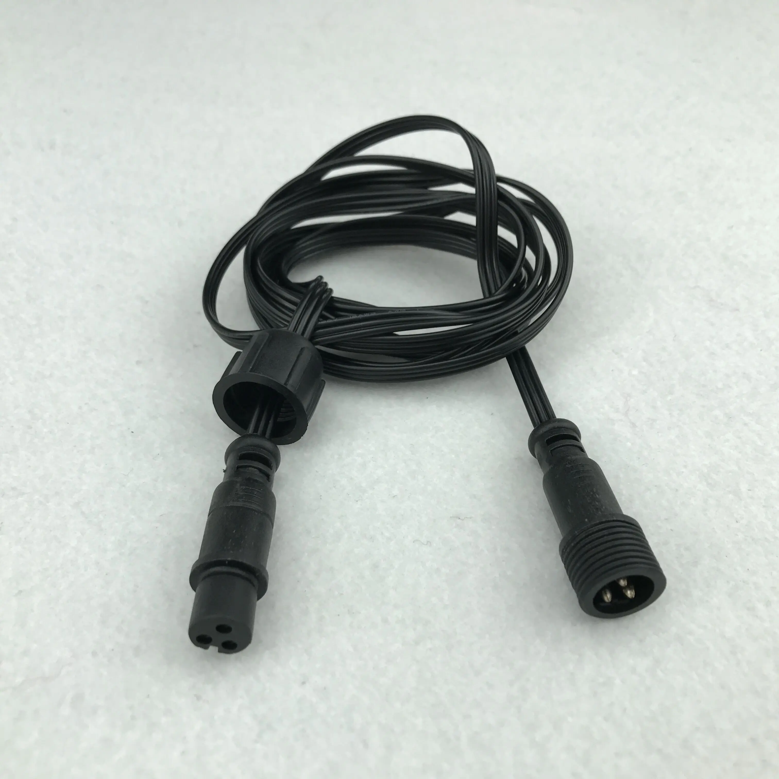 XConnect نوع أسود شقة 18AWG 3 النواة للماء تمديد كابل ، نهاية واحدة مع الذكور ، والطرف الآخر مع الإناث