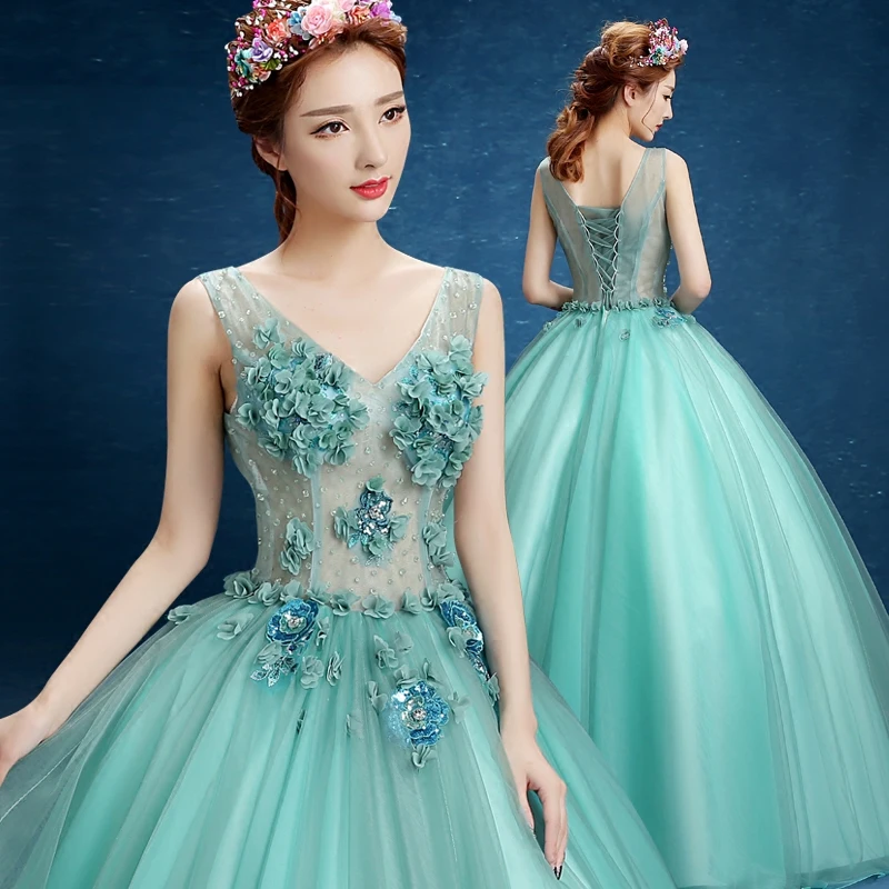 real luxury v neck flower beading  Medieval dress Renaissance gown Sissi royal princess dress Victoria dress Belle Ball